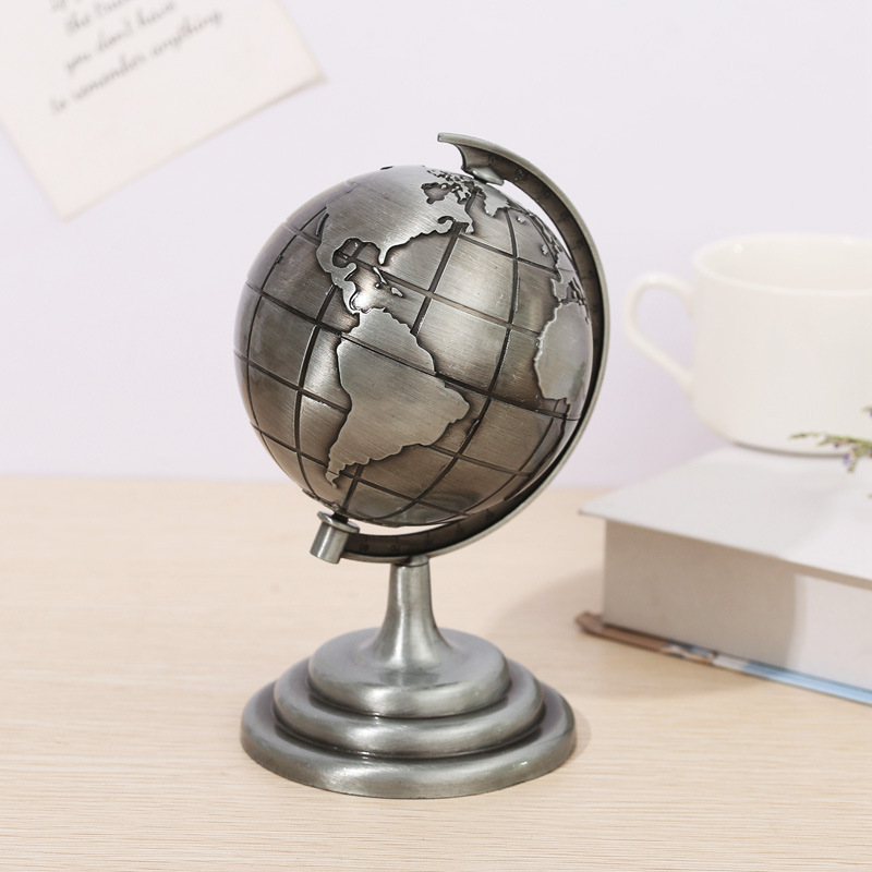 Vintage-Globus-Figur aus Legie – Office Furniture World Bewertung und Preis